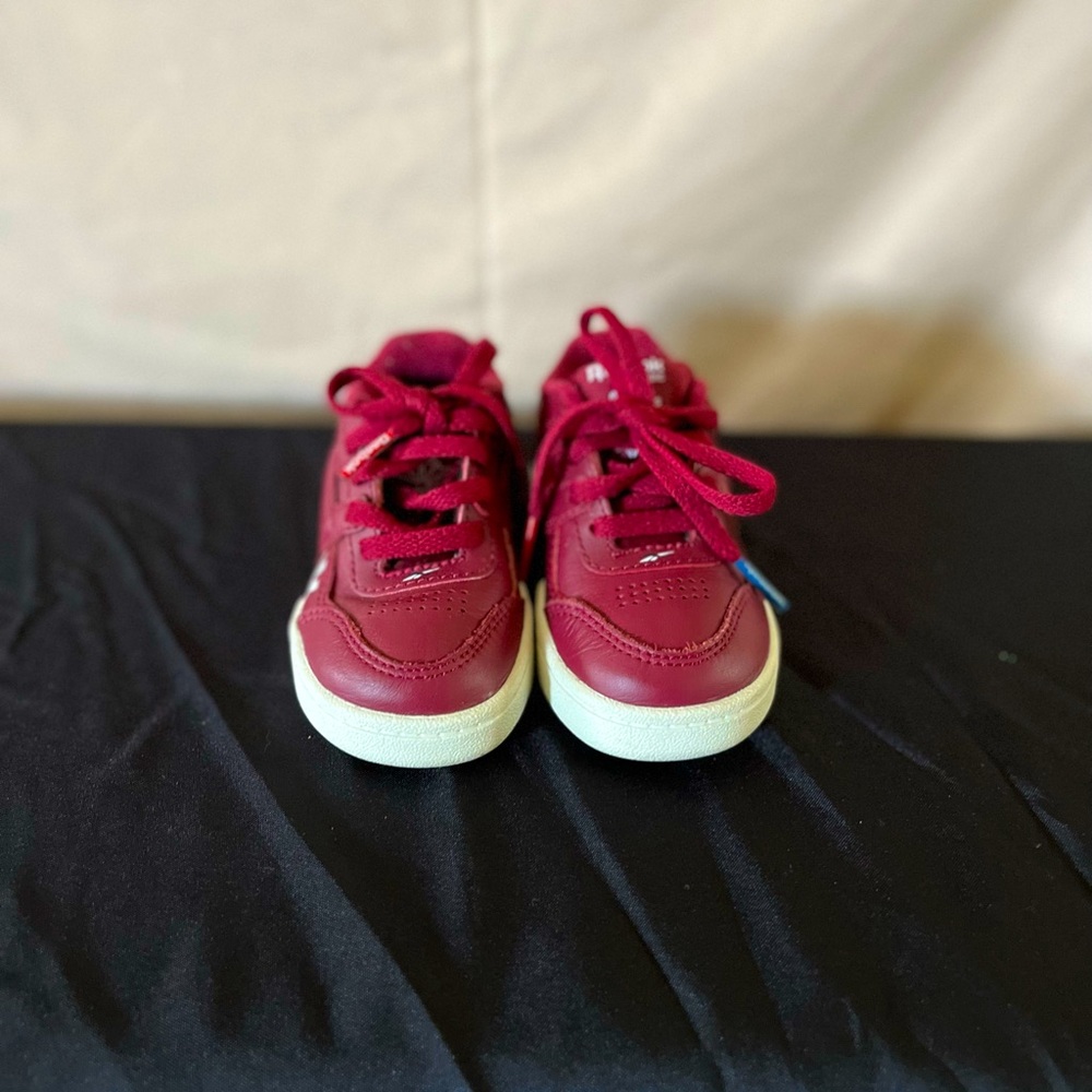 Red Reebok "Concept Sample 001" Rare Classic Athletic Sneakers.